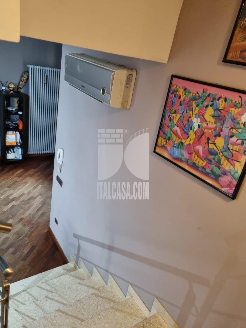 Villa a schiera di testa in vendita a San Giorgio Bigarello