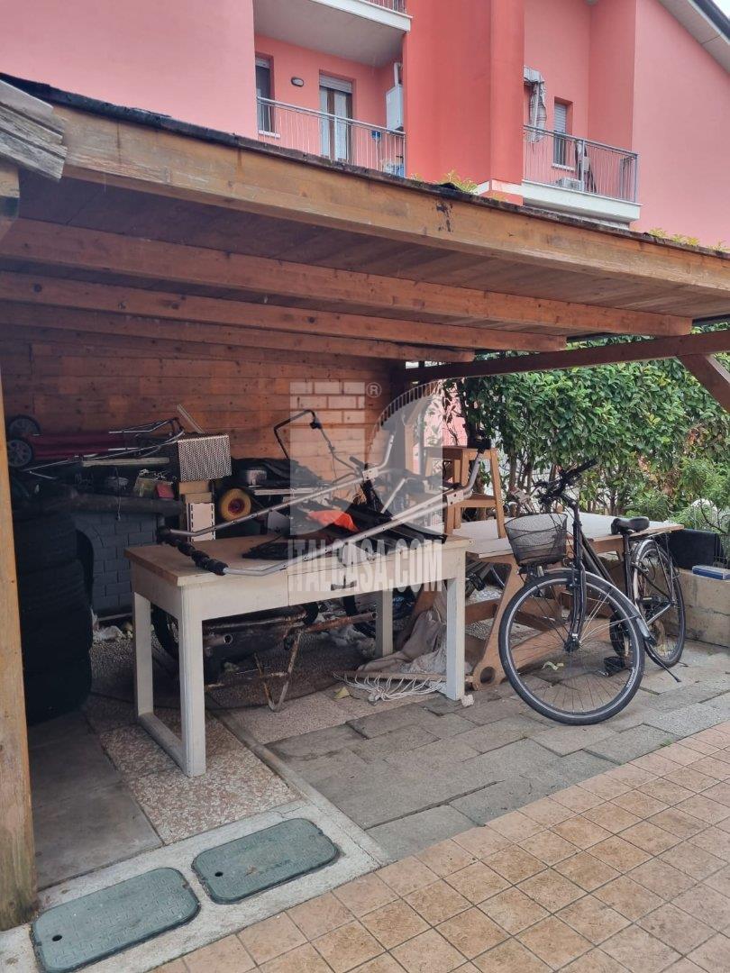 Villa a schiera di testa in vendita a San Giorgio Bigarello