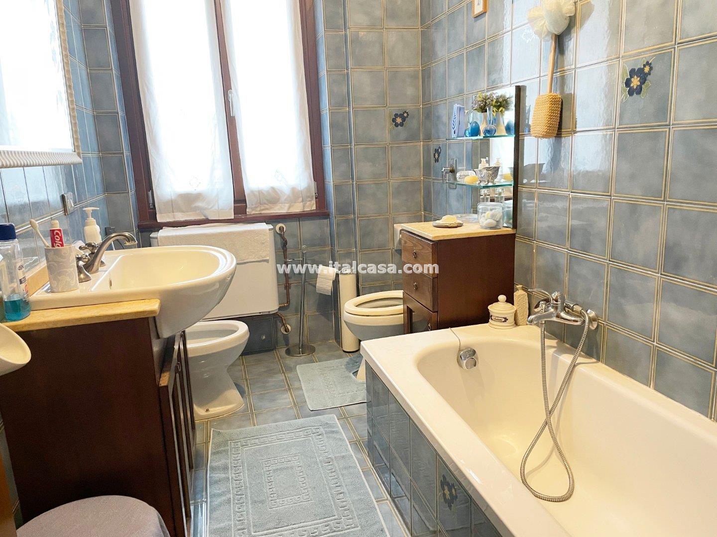Appartamento in Villa in vendita a Porto Mantovano