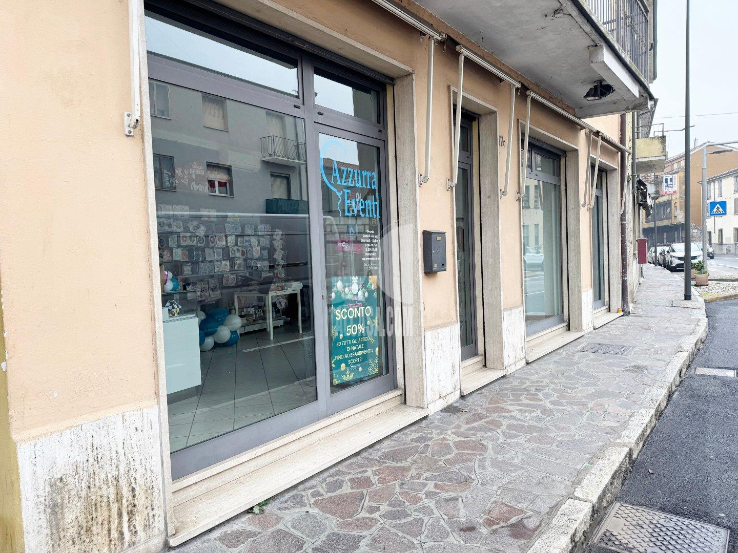 Negozio in affitto a Mantova