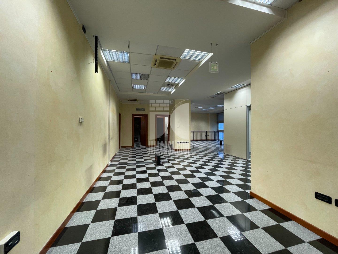 Ufficio in affitto a Mantova