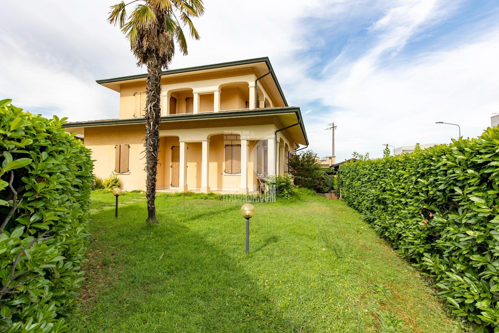 Villa Unifamiliare in vendita a Marmirolo