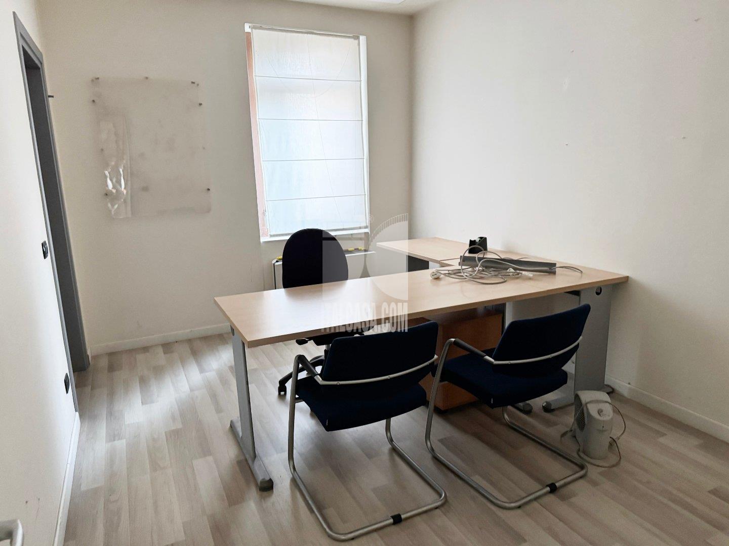 Negozio in vendita a Villafranca di Verona