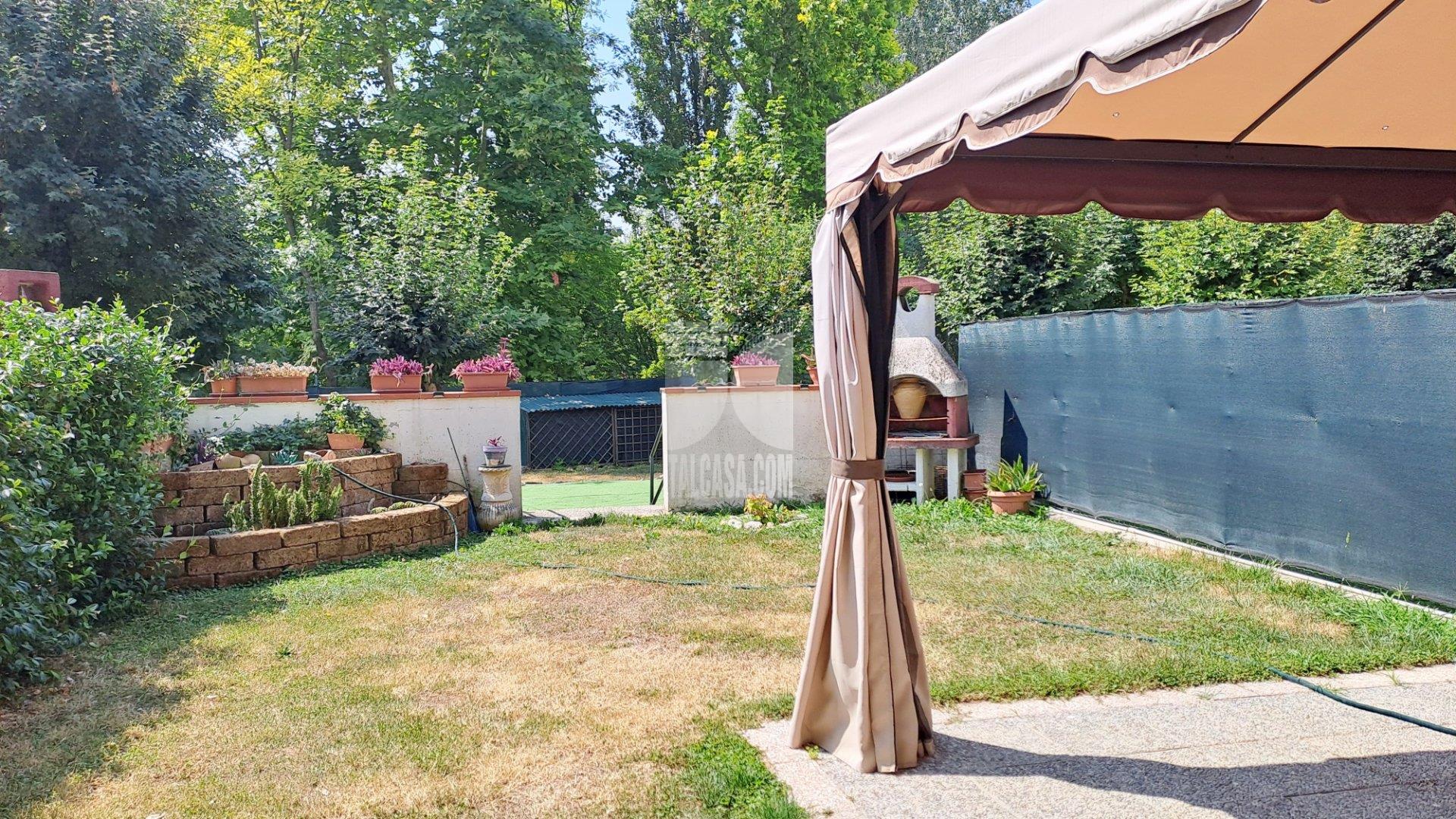 Villa a schiera in vendita a Mantova