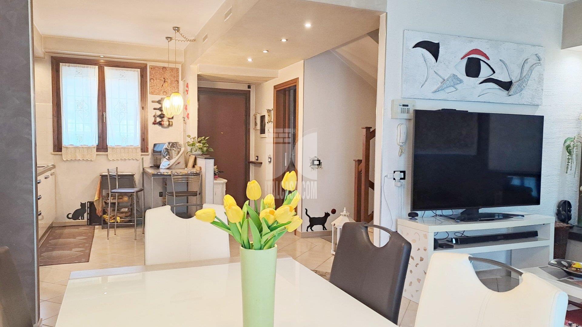 Villa a schiera in vendita a Mantova