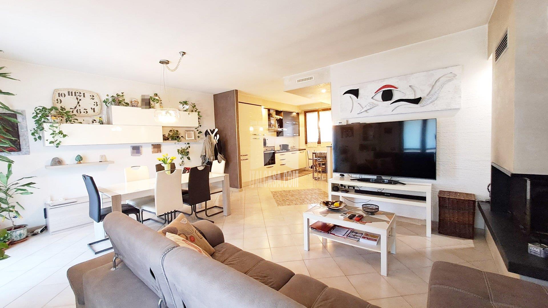 Villa a schiera in vendita a Mantova