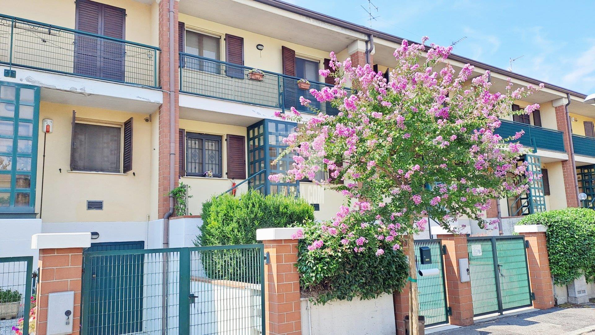 Villa a schiera in vendita a Mantova