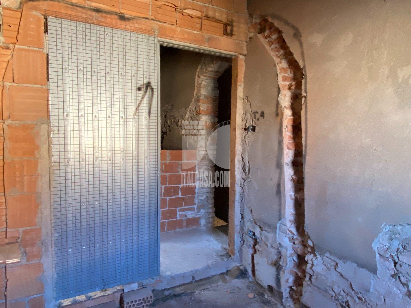 Casa Plurifamiliare in vendita a Mantova