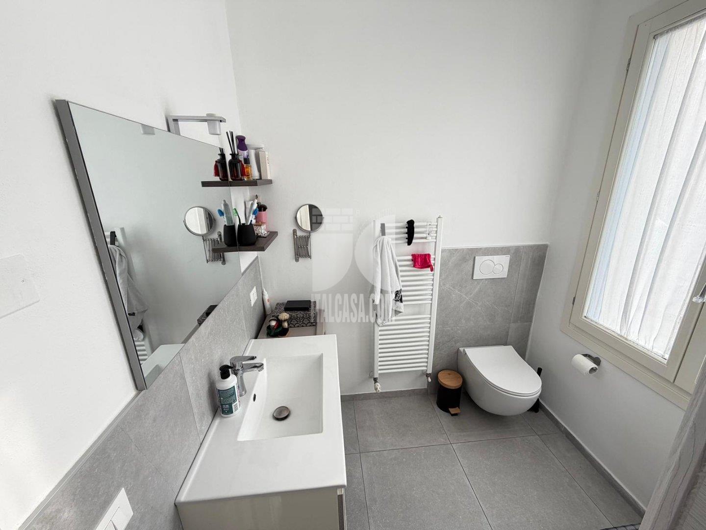 Villa Bifamiliare in vendita a Roverbella