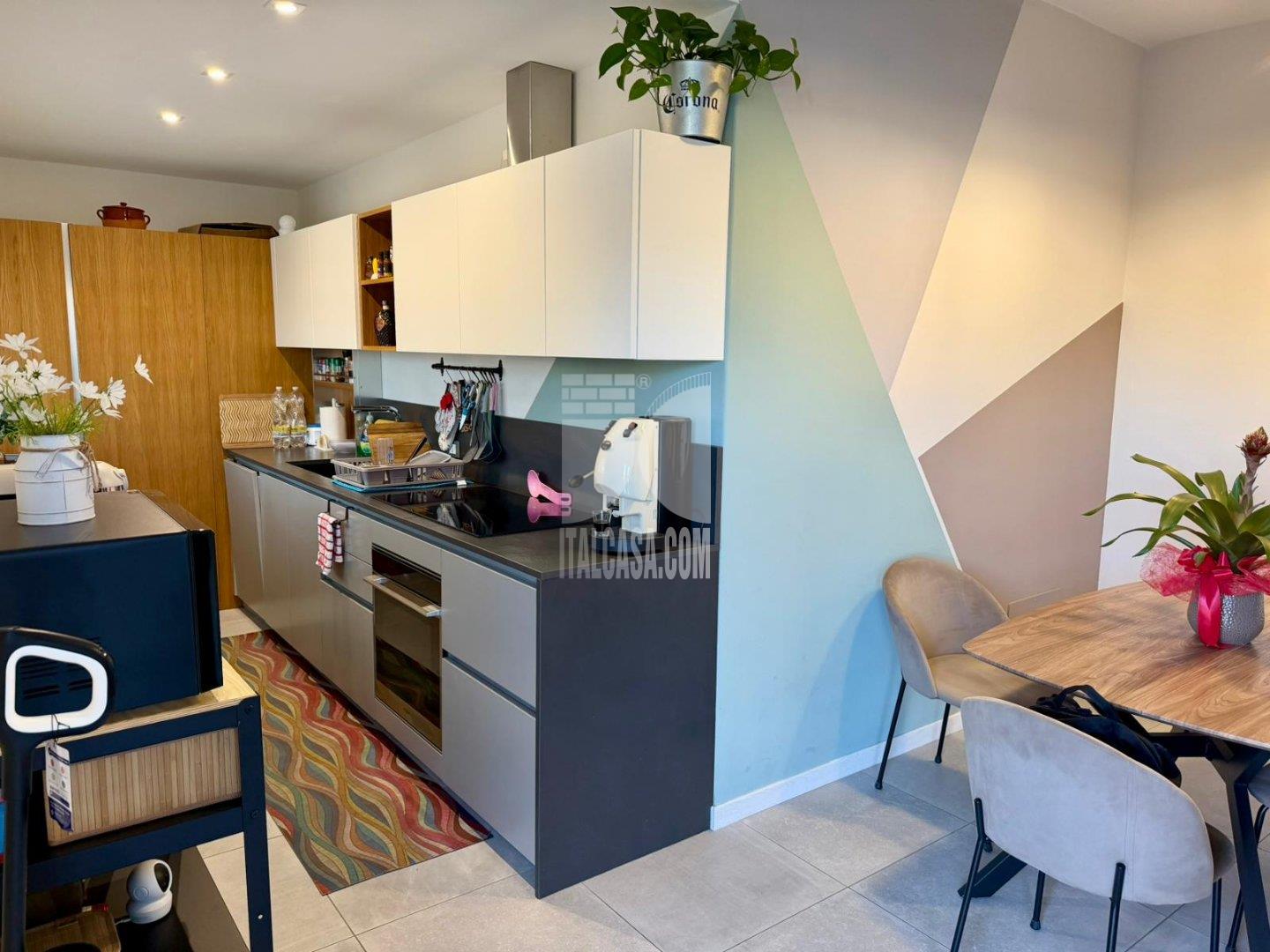 Villa Bifamiliare in vendita a Roverbella