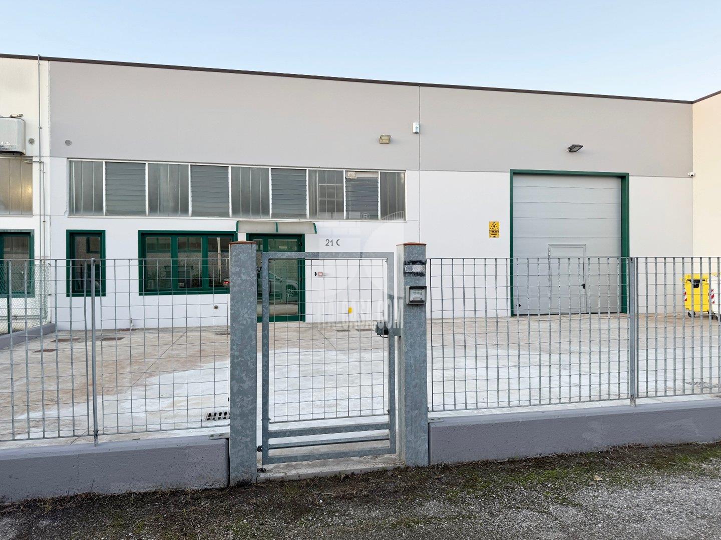 Capannone in affitto a Porto Mantovano