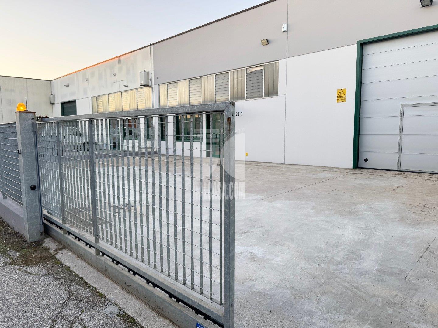 Capannone in affitto a Porto Mantovano