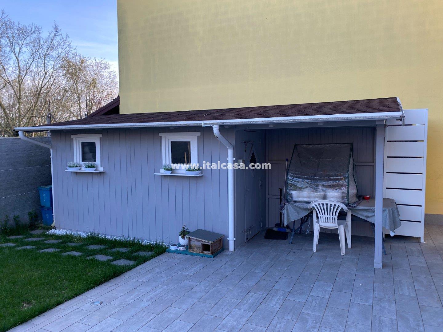 Villa a schiera di testa in vendita a San Giorgio Bigarello