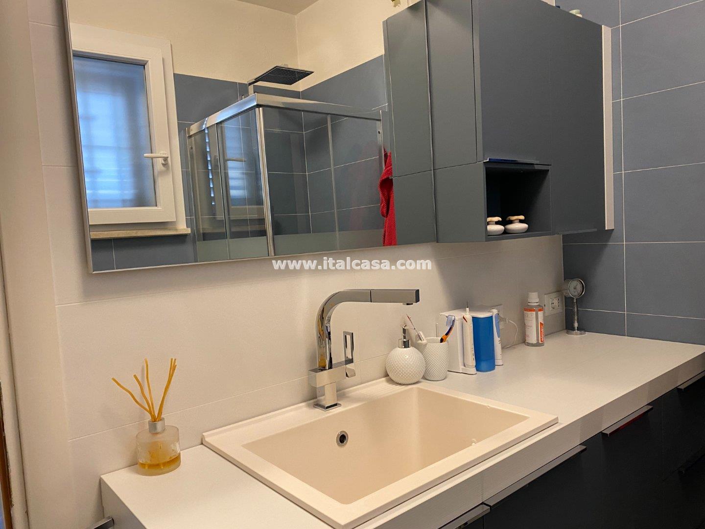 Villa a schiera di testa in vendita a San Giorgio Bigarello