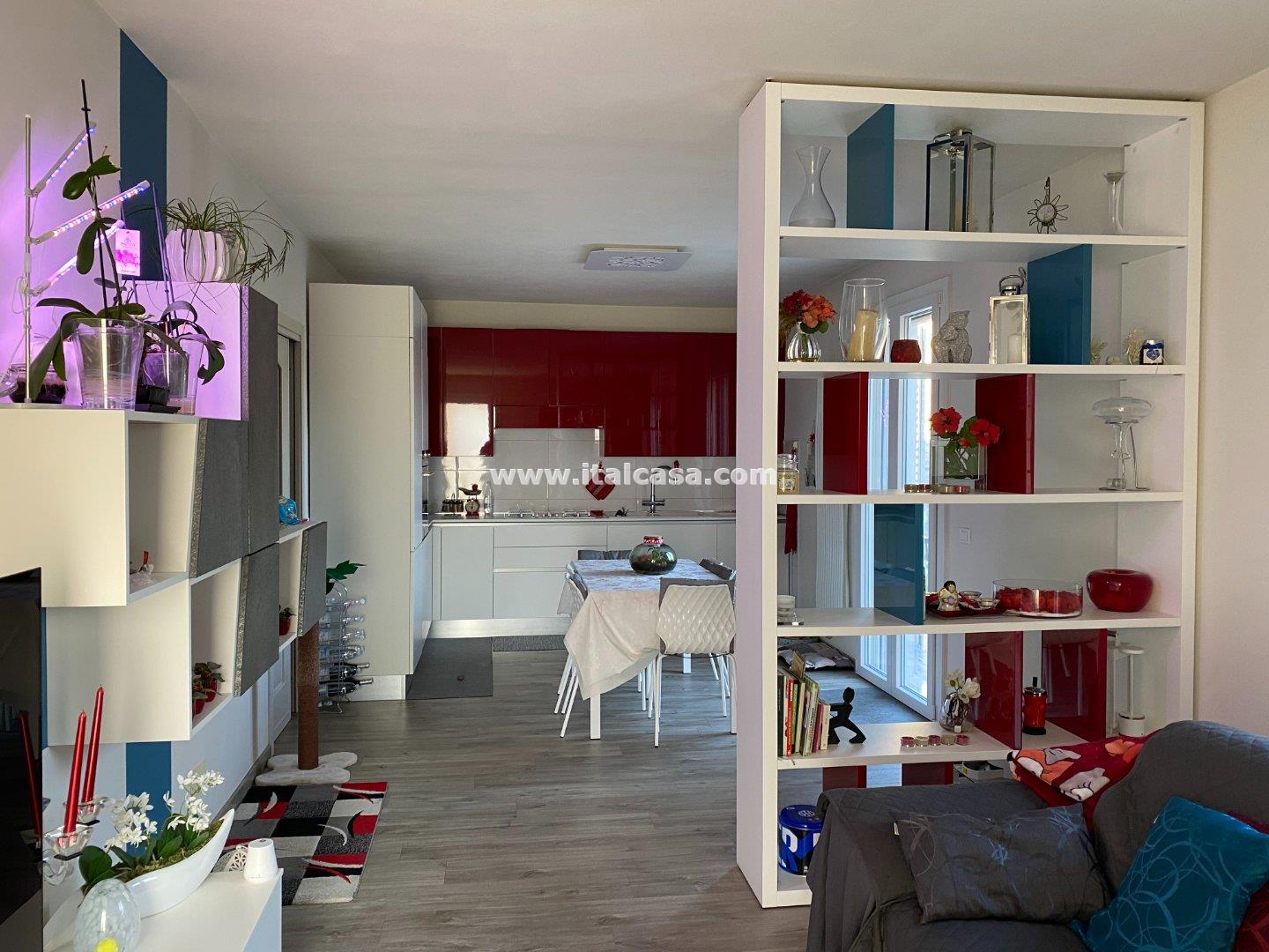Villa a schiera di testa in vendita a San Giorgio Bigarello