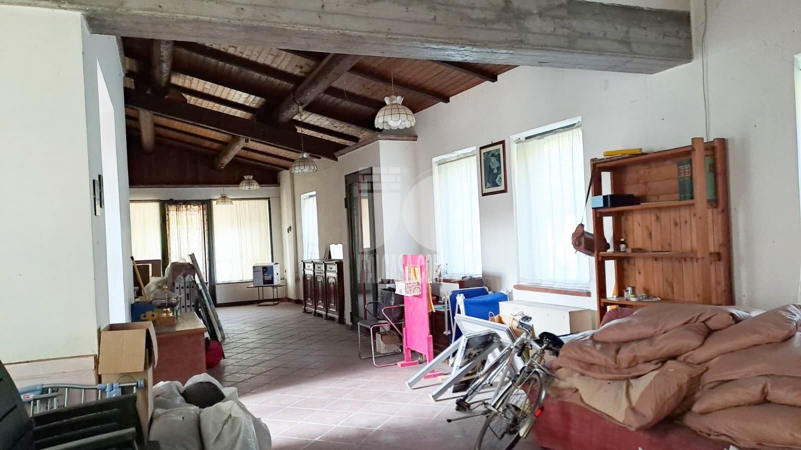 Villa Unifamiliare in vendita a Roverbella