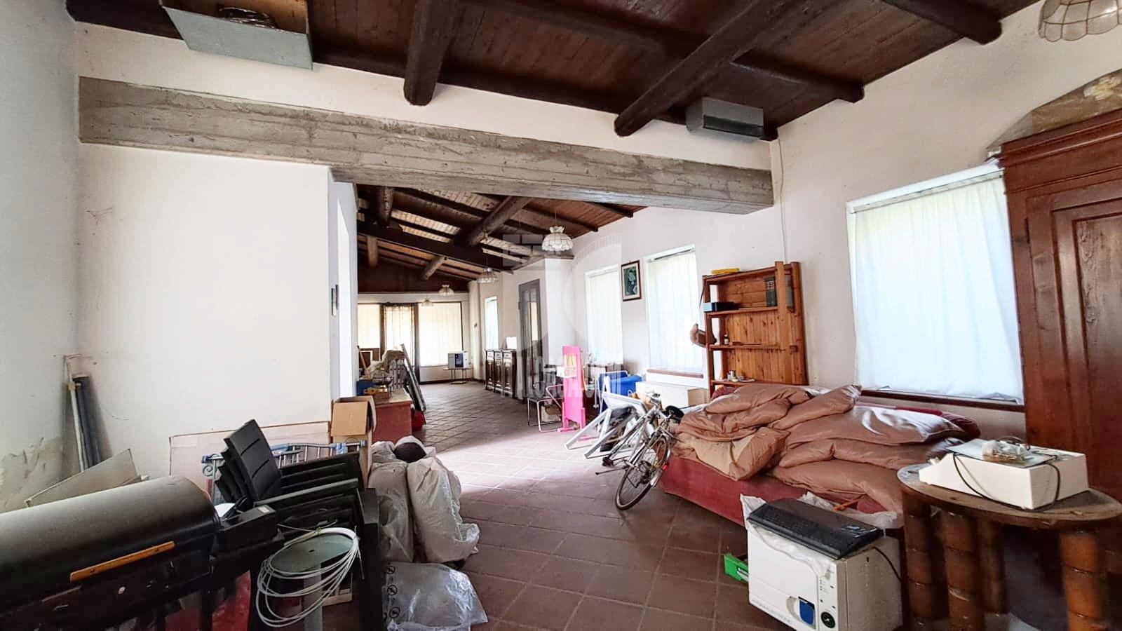 Villa Unifamiliare in vendita a Roverbella