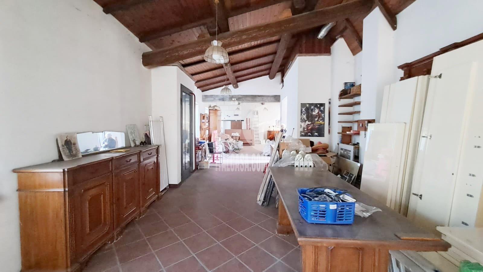 Villa Unifamiliare in vendita a Roverbella