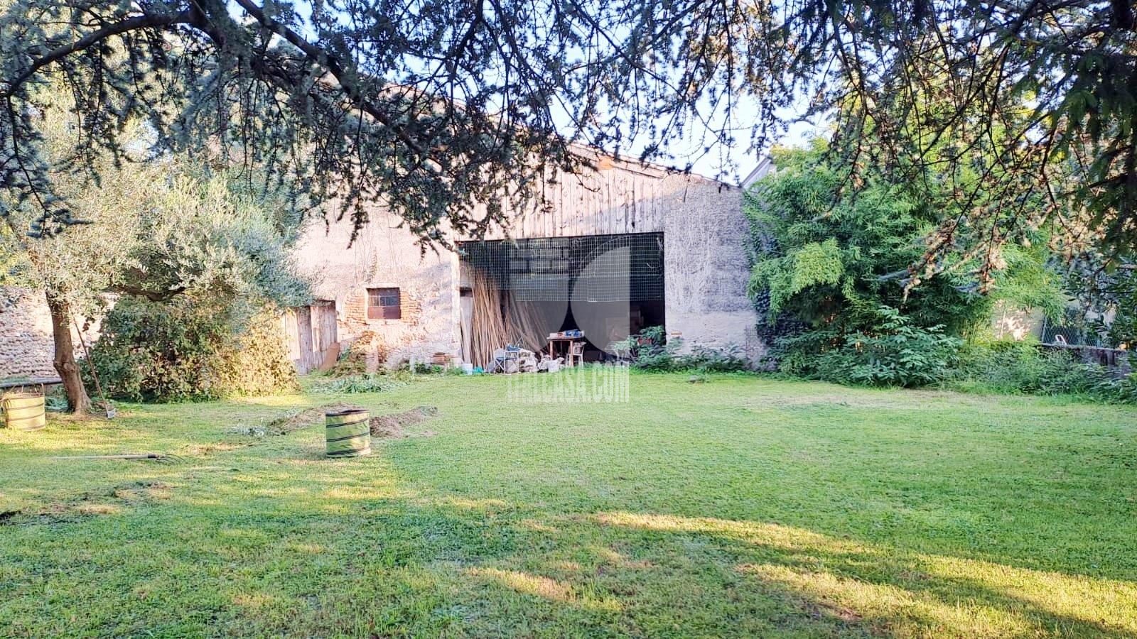 Villa Unifamiliare in vendita a Roverbella