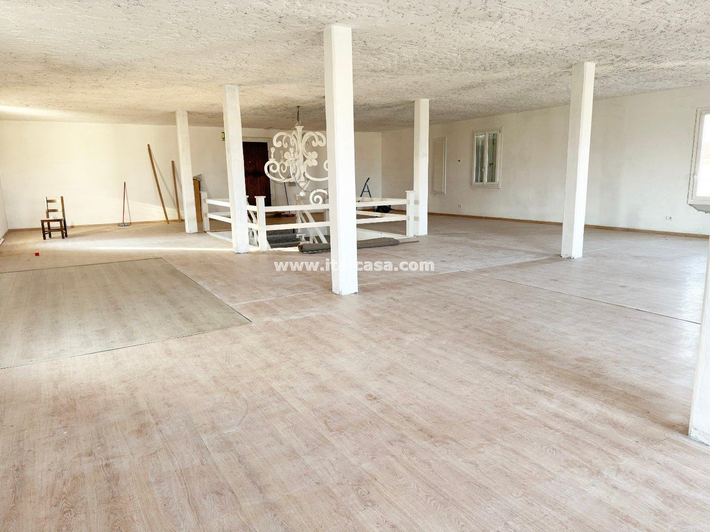 Negozio in affitto a Porto Mantovano