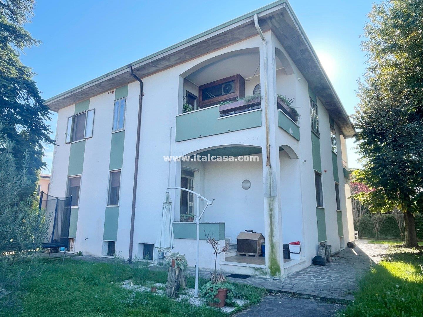 Appartamento in Villa in vendita a Porto Mantovano
