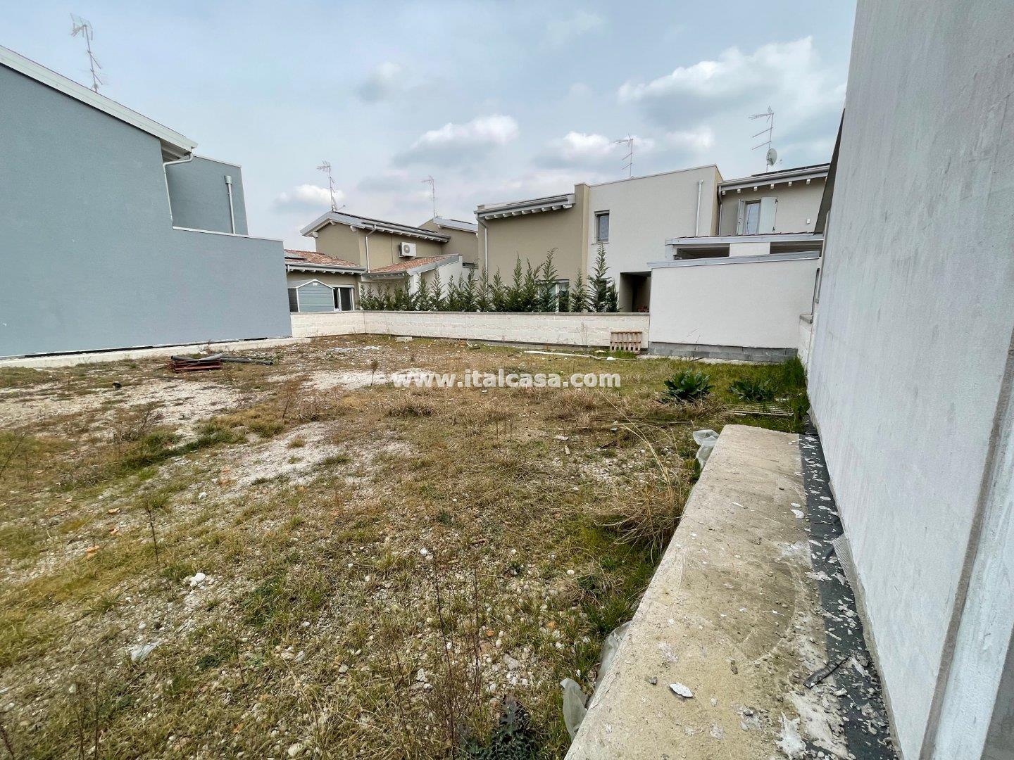 Terreno Residenziale in vendita a Porto Mantovano