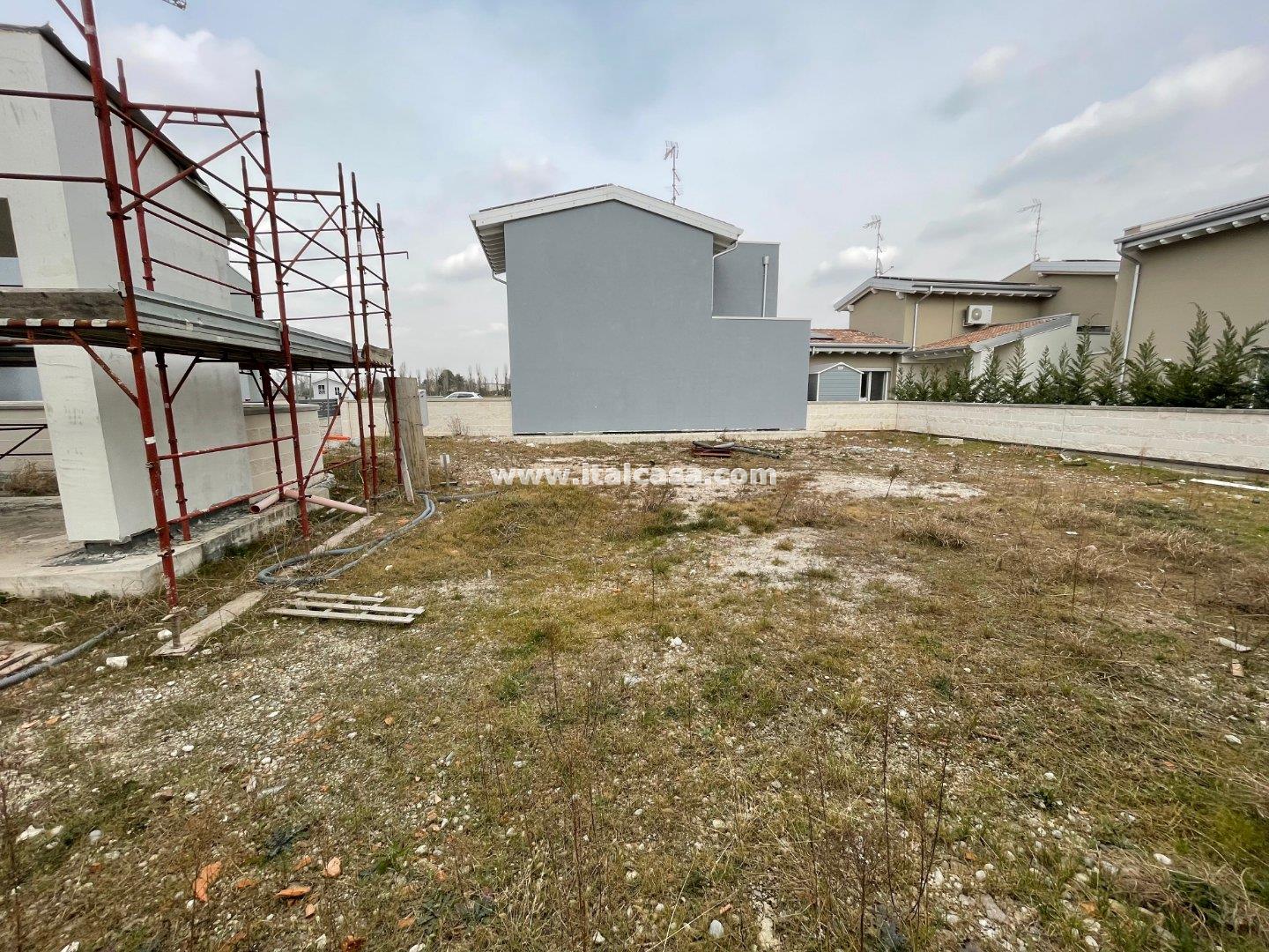 Terreno Residenziale in vendita a Porto Mantovano