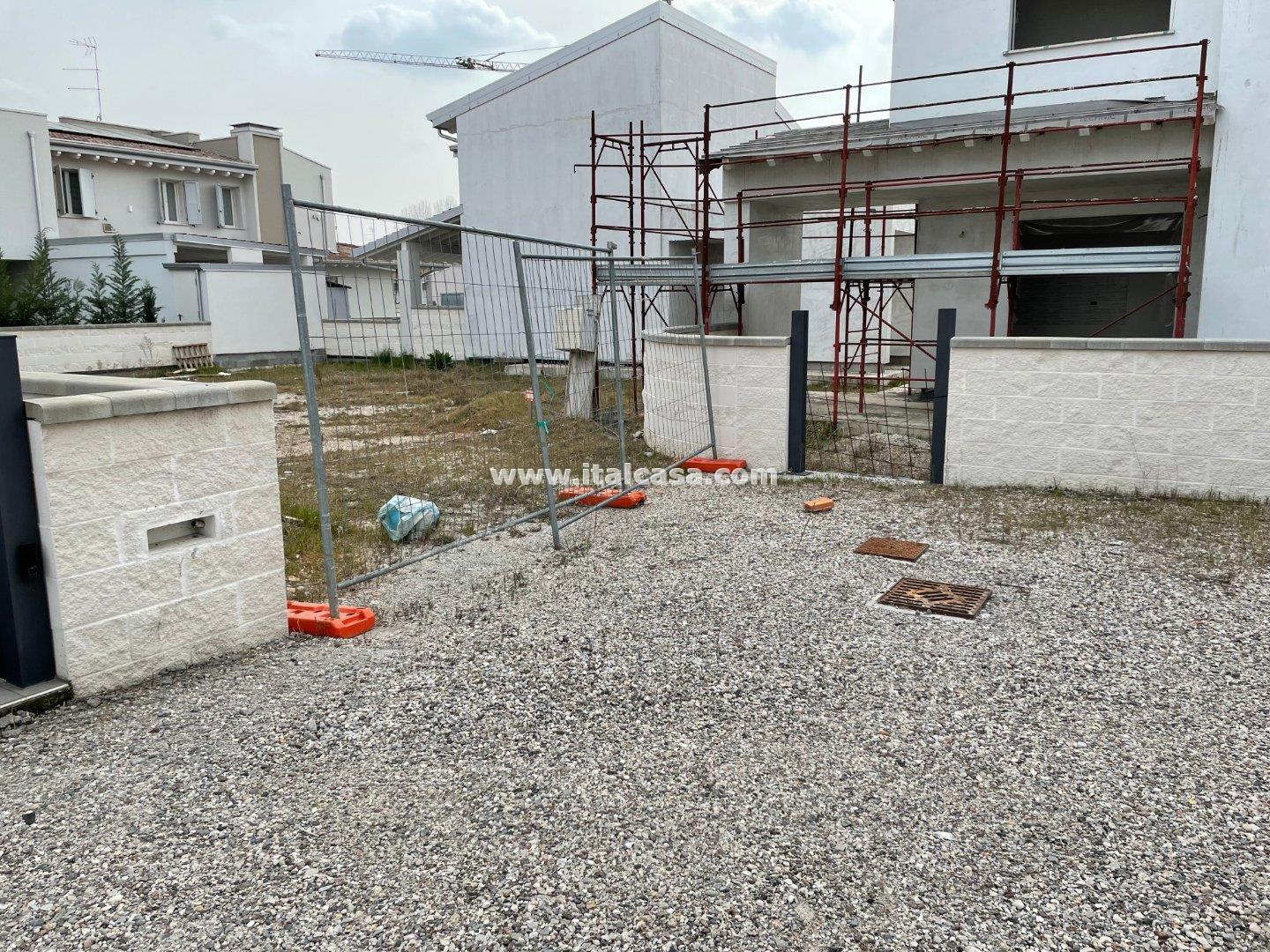 Terreno Residenziale in vendita a Porto Mantovano