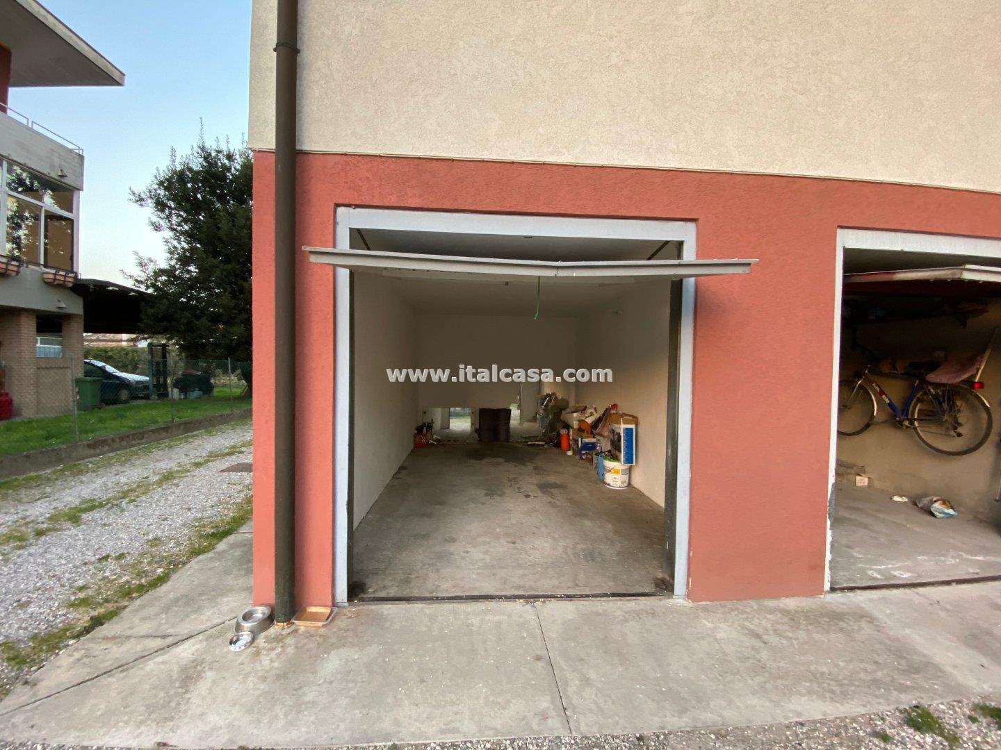 Appartamento in vendita a Roncoferraro