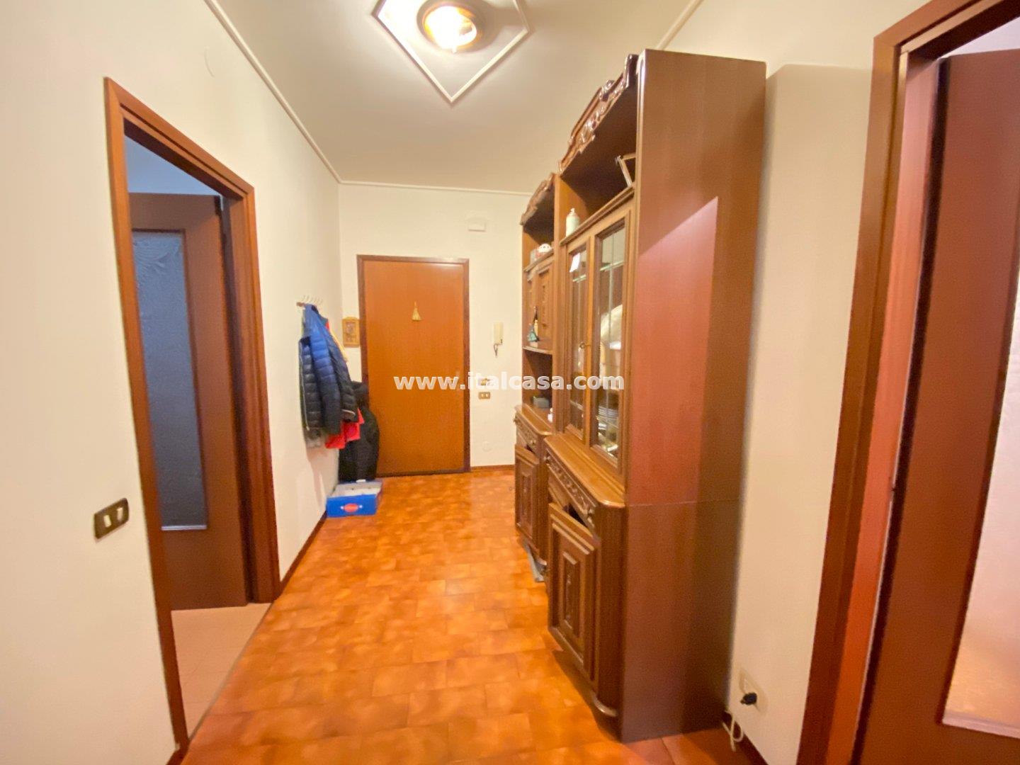 Appartamento in vendita a Roncoferraro