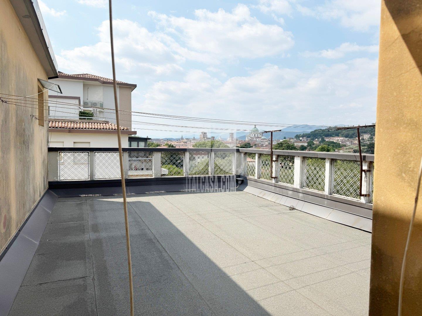 Appartamento in vendita a Brescia