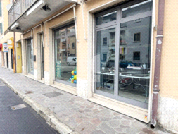 Negozio in vendita a Mantova