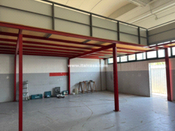Magazzino in vendita a Porto Mantovano