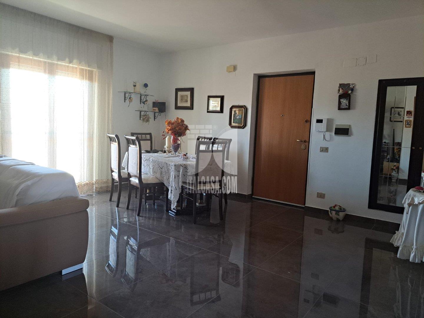 Appartamento in vendita a Crotone