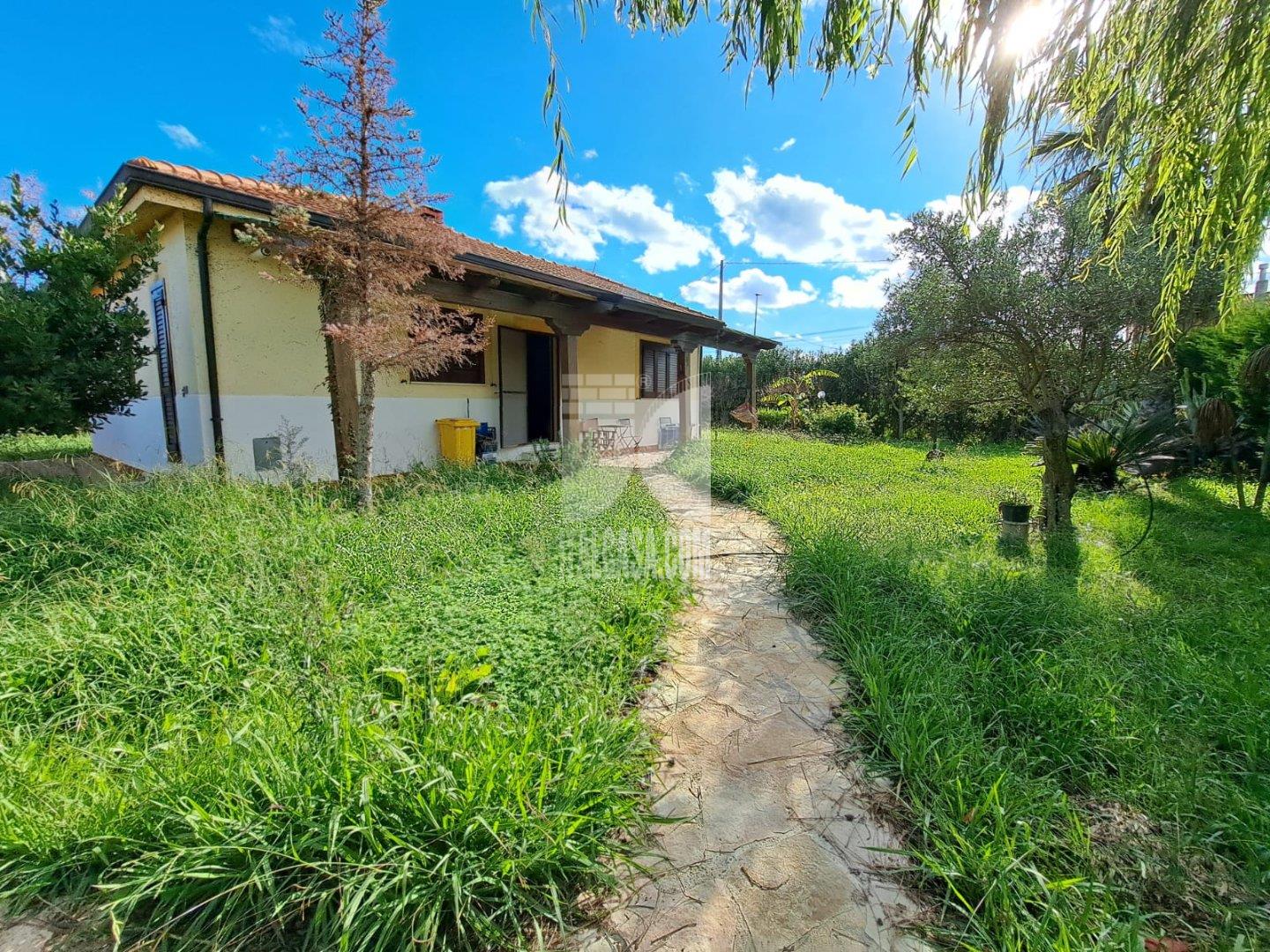 Villa Unifamiliare in vendita a Crotone