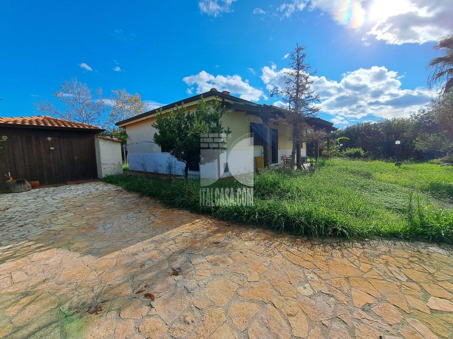 Villa Unifamiliare in vendita a Crotone