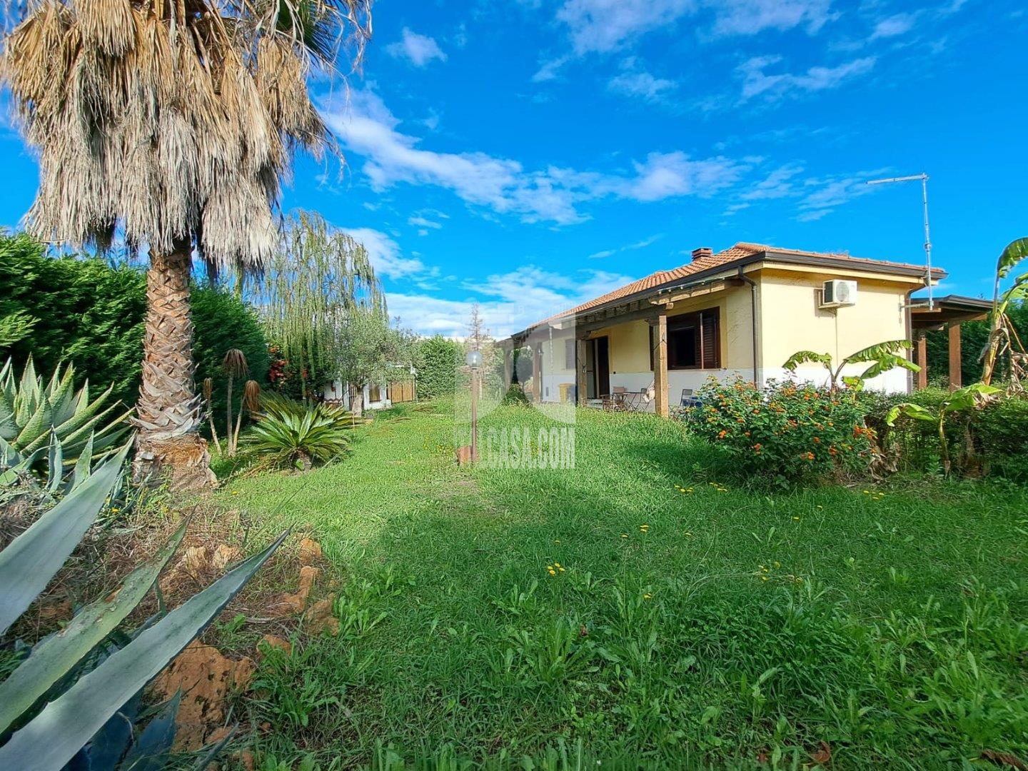 Villa Unifamiliare in vendita a Crotone