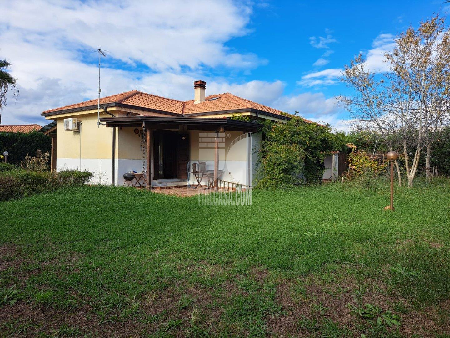 Villa Unifamiliare in vendita a Crotone