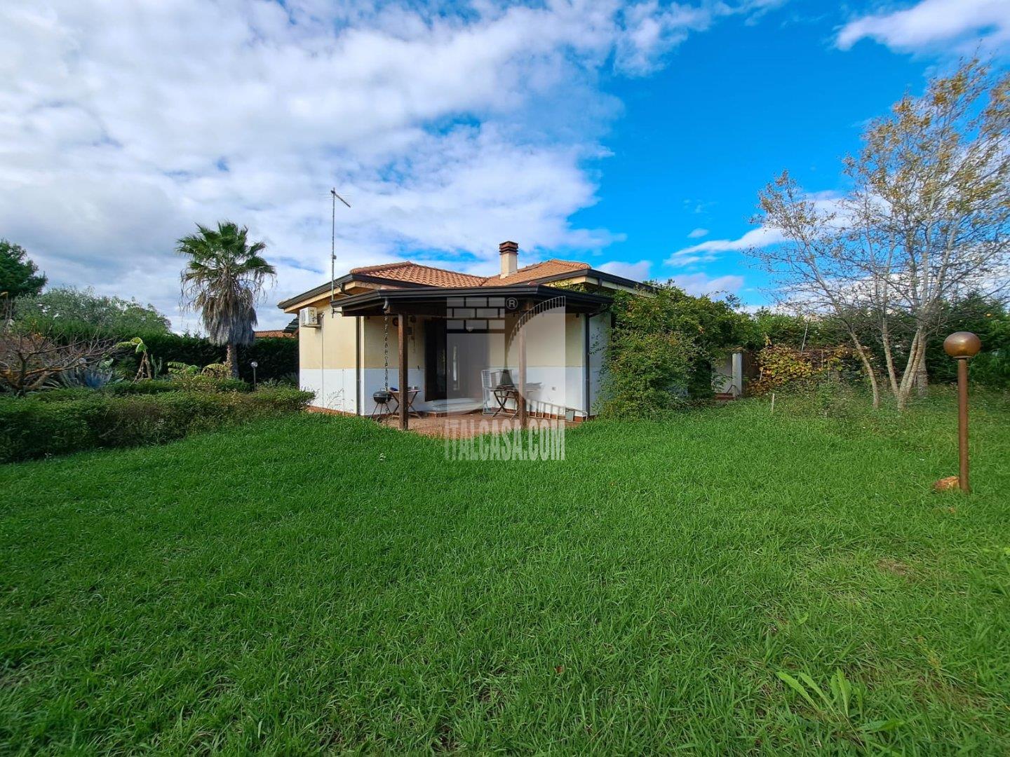 Villa Unifamiliare in vendita a Crotone