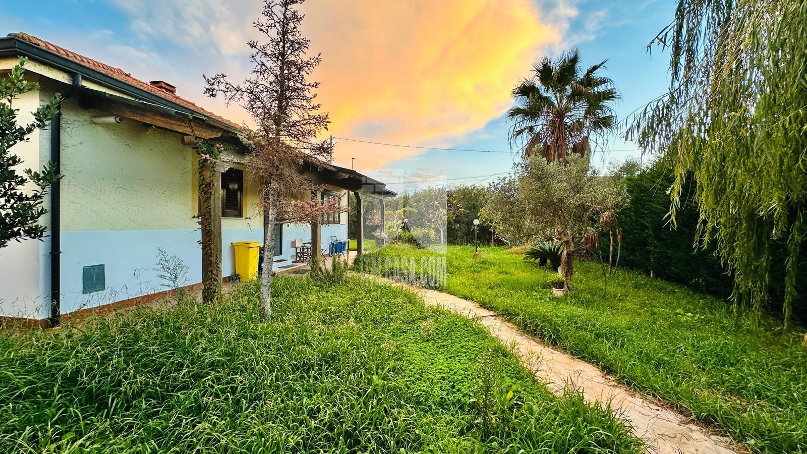 Villa Unifamiliare in vendita a Crotone