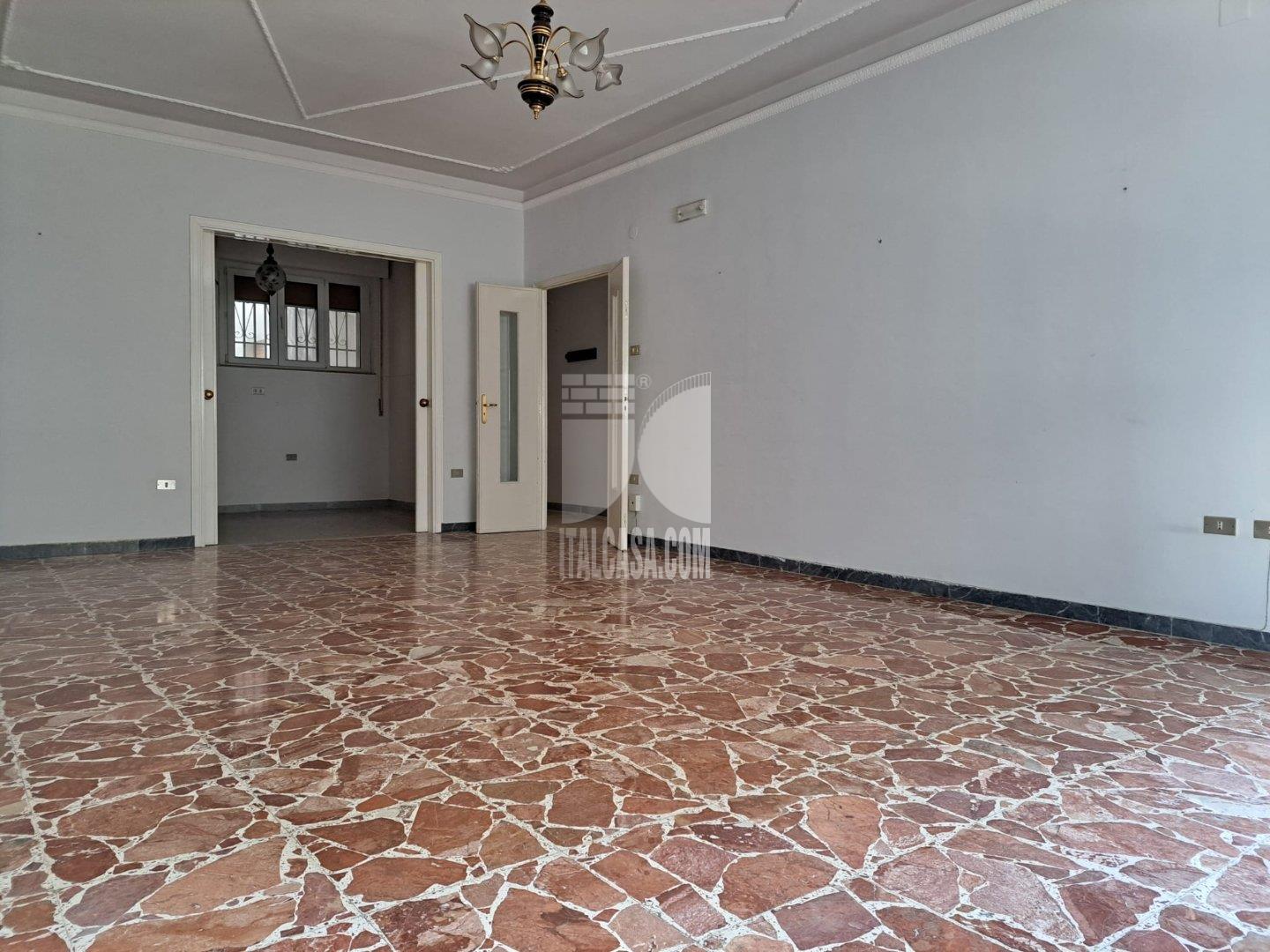 Appartamento in vendita a Crotone