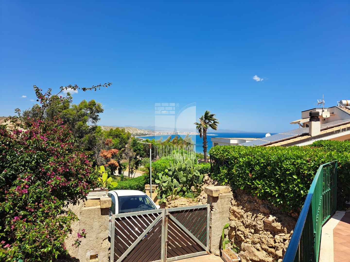 Villa Bifamiliare in vendita a Crotone