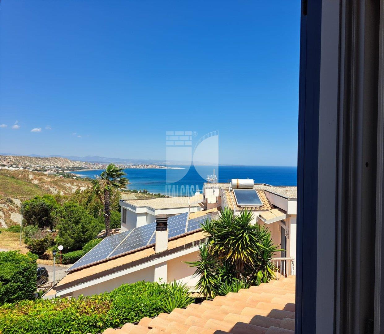 Villa Bifamiliare in vendita a Crotone