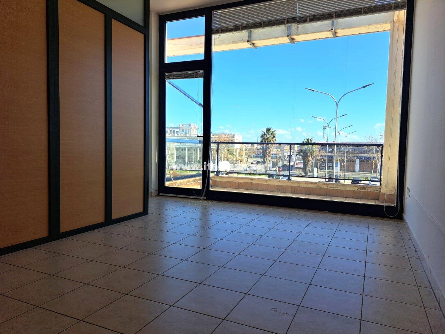 Negozio in vendita a Crotone