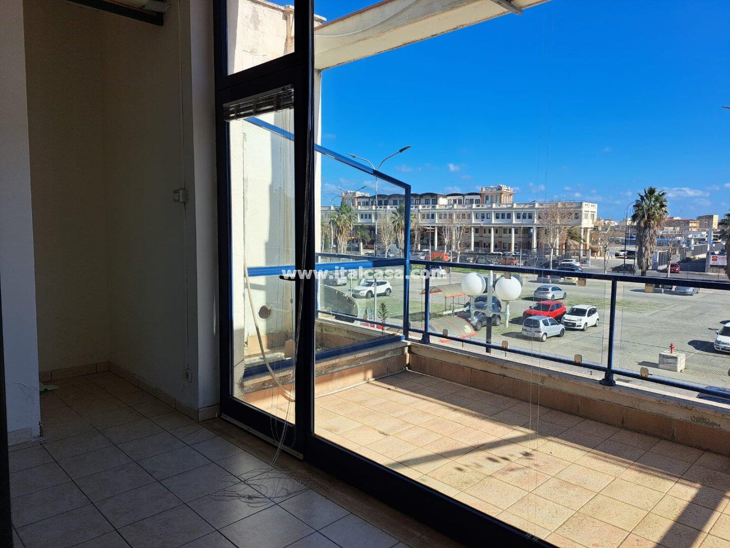 Negozio in vendita a Crotone