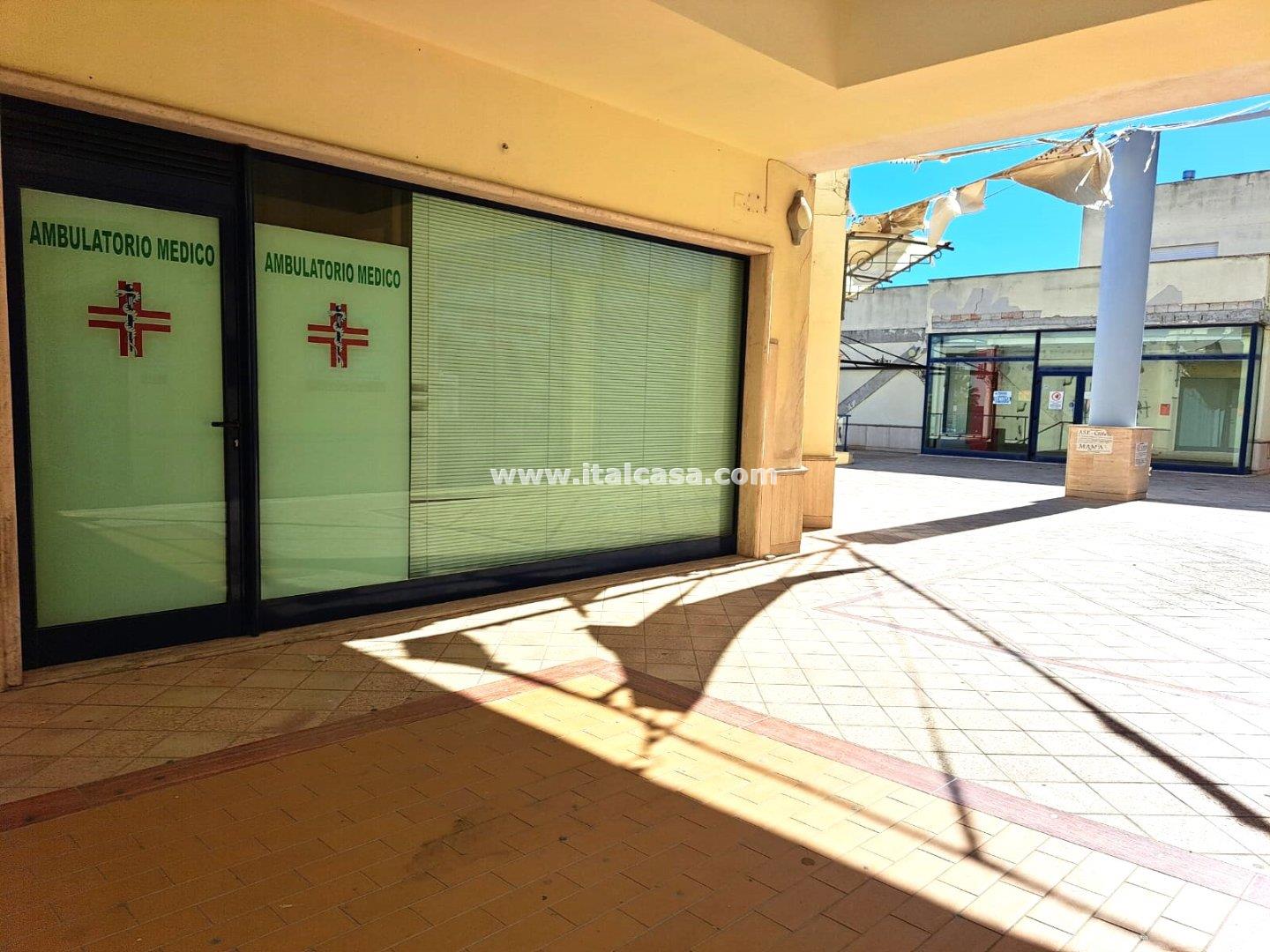 Negozio in vendita a Crotone