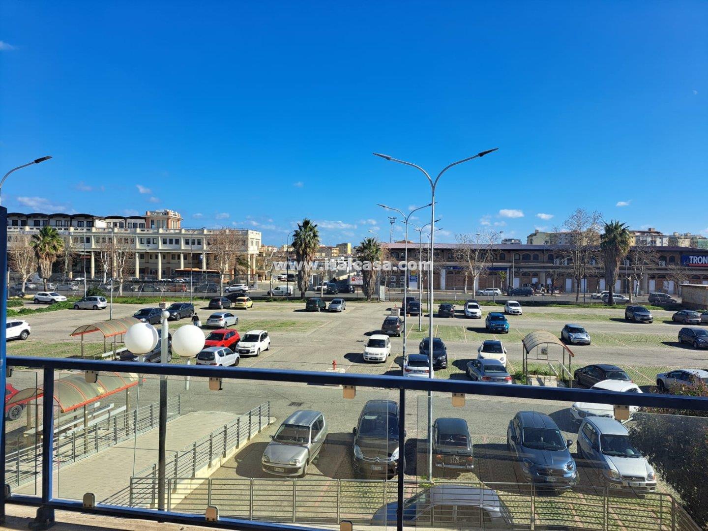 Negozio in vendita a Crotone