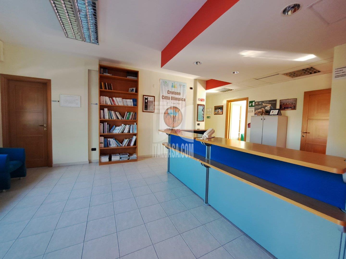 Ufficio in vendita a Crotone