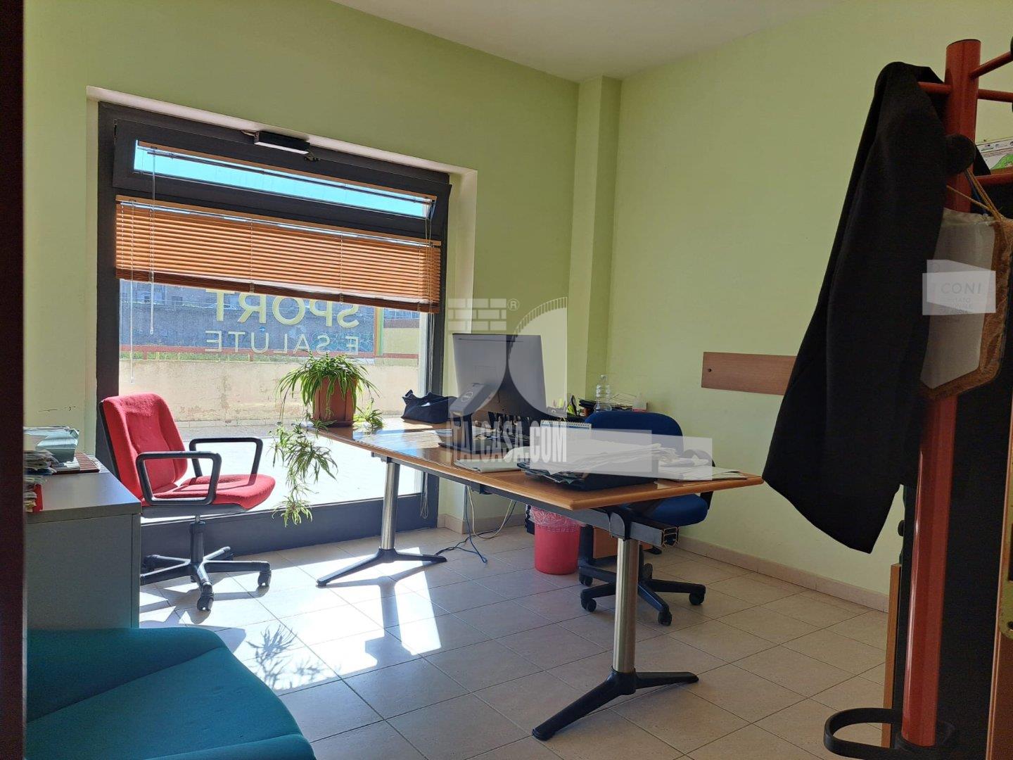 Ufficio in vendita a Crotone