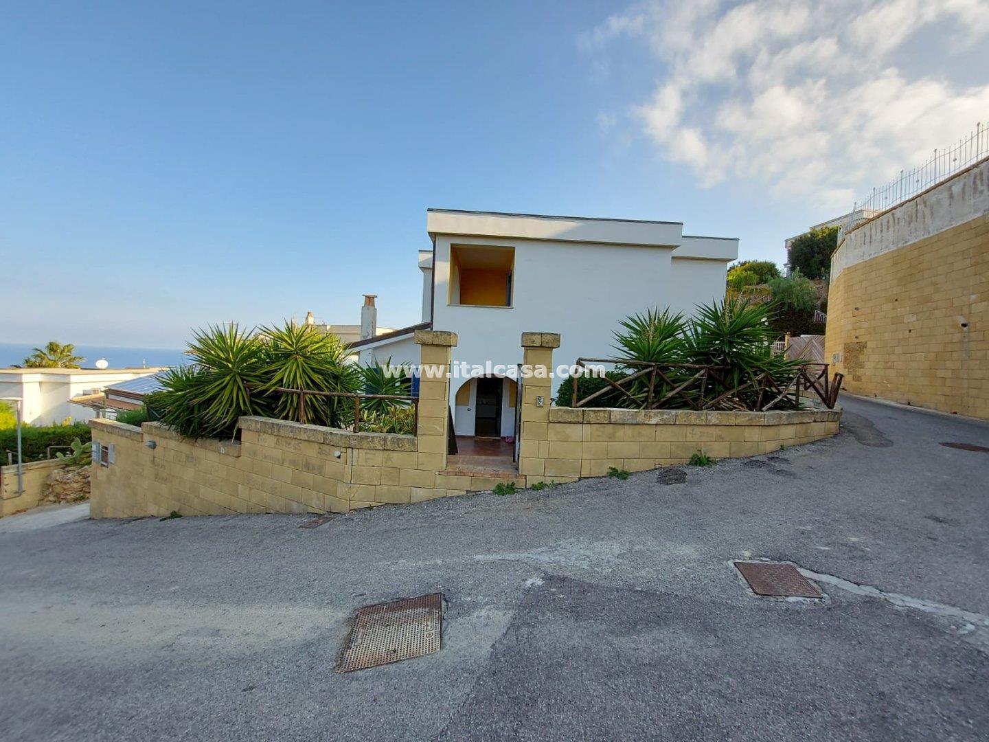 Villa Bifamiliare in vendita a Crotone